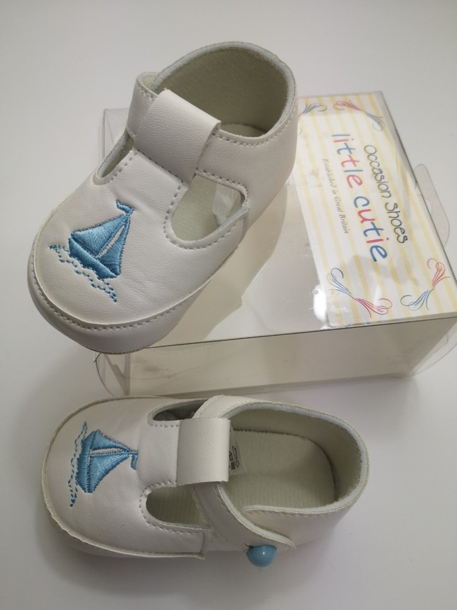Boxed Sky Blue Pram Shoes w Ship Embroidery 
WHITE